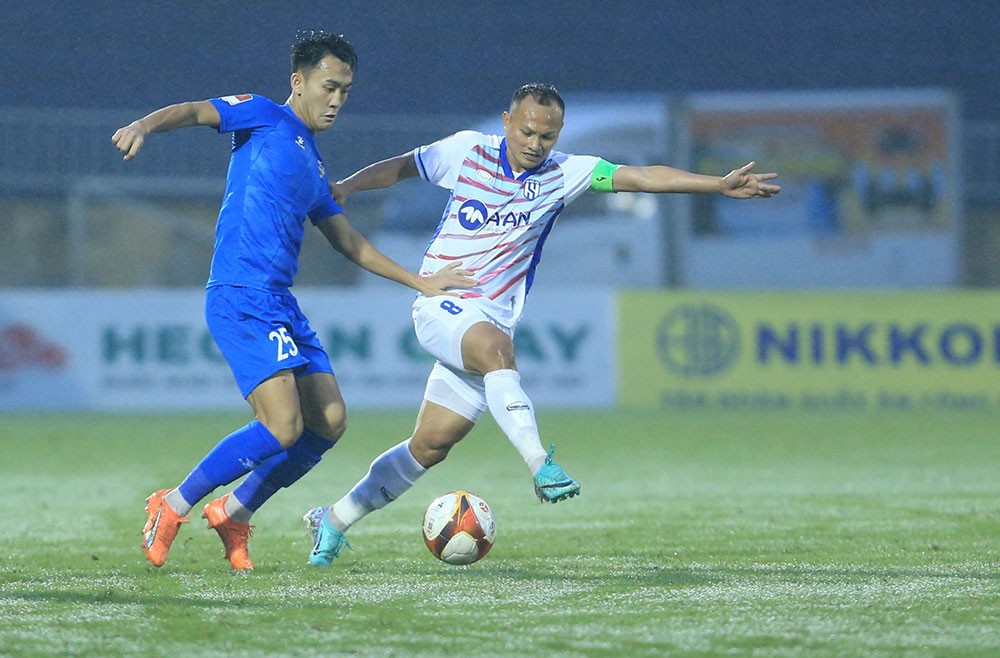 nhan-dinh-soi-keo-quang-nam-vs-slna-luc-17h00-ngay-15-11-2024